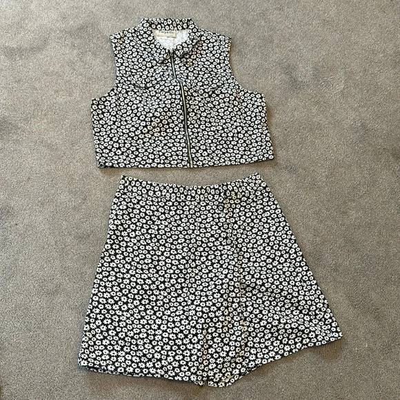Paquette Skort And Vest Sēt Y2K Sunflower Vintage GUC M - Picture 1 of 9